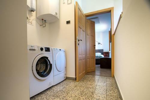Apartmaji Utrinek, Apartma Salon