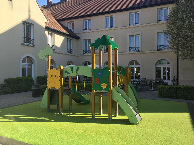 Hotel Campanile Val de France