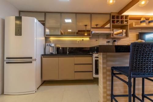 Apartamento It20 Triplex 4 Su�tes A 100m Da Praia Do Surf - Itacimirim