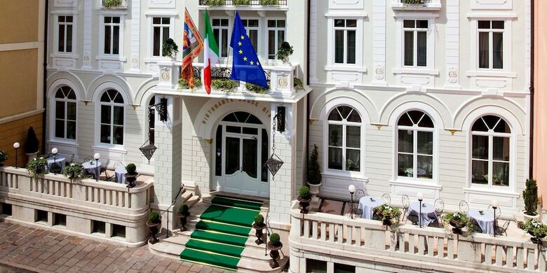 Hotel Croce Bianca