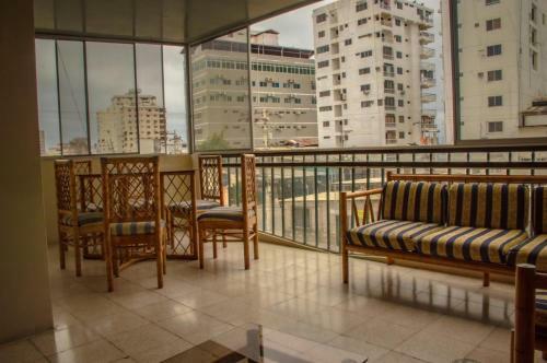 Hemingway Salinas Apartment