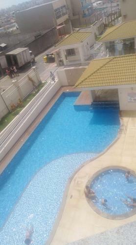Apartamento 2 Quartos Condom�nio Com Piscina