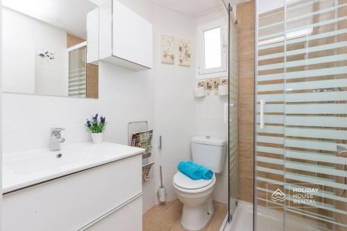 S12 � Beach Front Apartment --free Wifi-