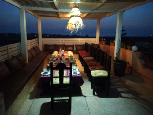 Hostal Itrane Guest House