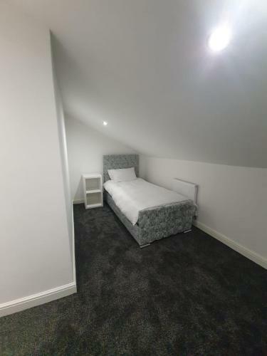 Hostal Fantastic Brand New Rooms