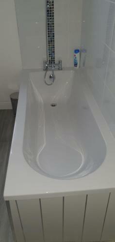 Hostal Fantastic Brand New Rooms