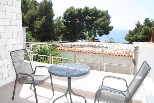 Apartments By The Sea Bilo, Primosten - 3090