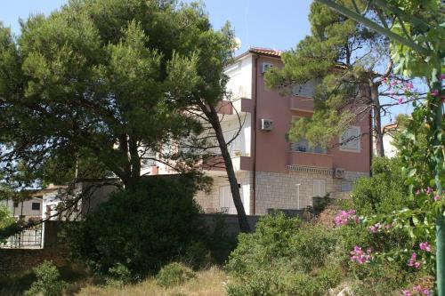 Apartments By The Sea Bilo, Primosten - 3090