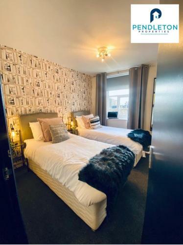 2 Bed Apartment For Leisure & Business
