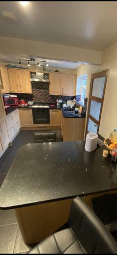 Beautiful 4 Bed House, Stunning Kitchen&en Suite