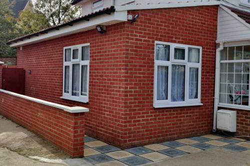 Apartamento Entire Studio Flat/annex Close To Heathrow Airport