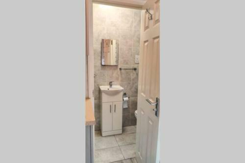 Apartamento Entire Studio Flat/annex Close To Heathrow Airport