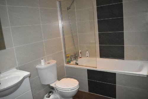 Lux Apartment In Gatwick