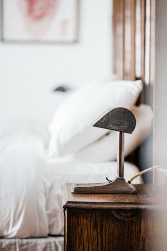 Hotel The Crooked Swan