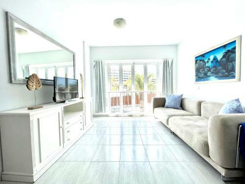 Bonito Apartamento En Playa Paraiso, Tenerife Sur