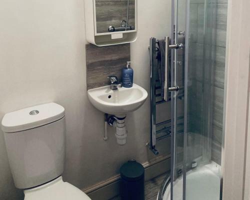 Large 4 Bedroom Home - Coventry City Centre