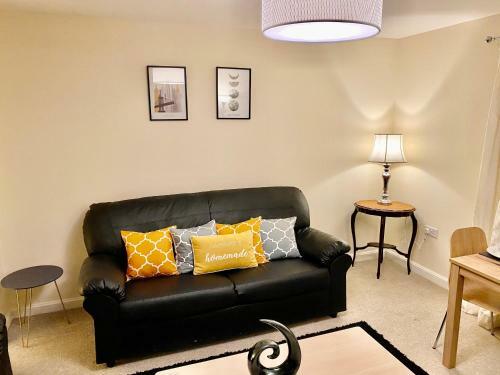 Superior Two-bed Apartment With Free Parking, Cv1 Coventry