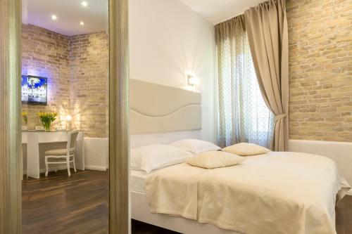 Hostal Pellegrini Luxury Rooms