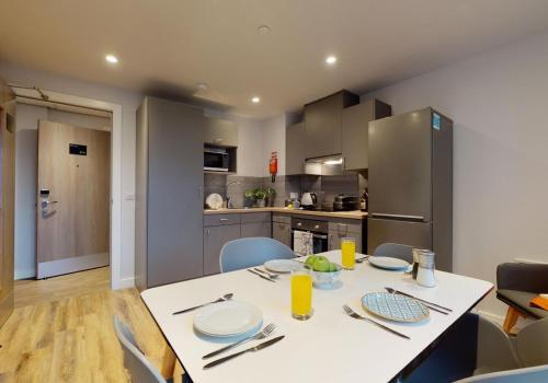 Modern Shared And Private Apartments In Coventry - Iq Weaver Place