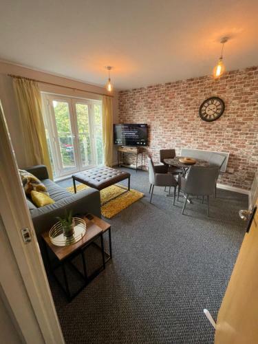 Entire Modern Apartment In Coventry City Centre