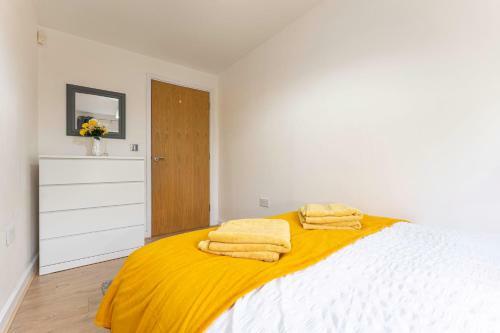 Riley House Spacious City Apartment