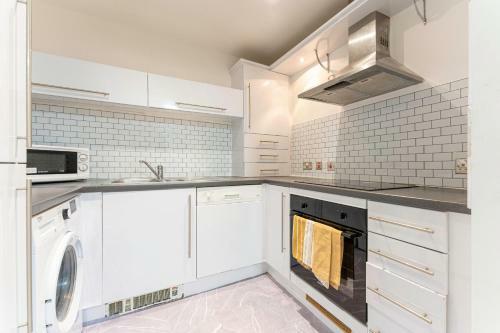 Riley House Spacious City Apartment