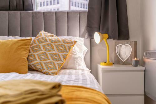 Riley House Spacious City Apartment