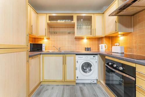 Jkg Property Solutions Presents Cosy City Apartment