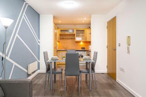 Jkg Property Solutions Presents Cosy City Apartment