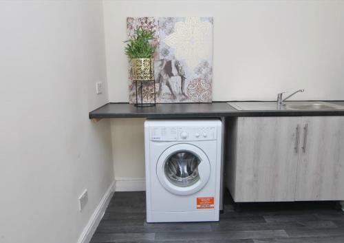 Apartamento Charming Studio 2 Mins Walk To Belgrade Theatre
