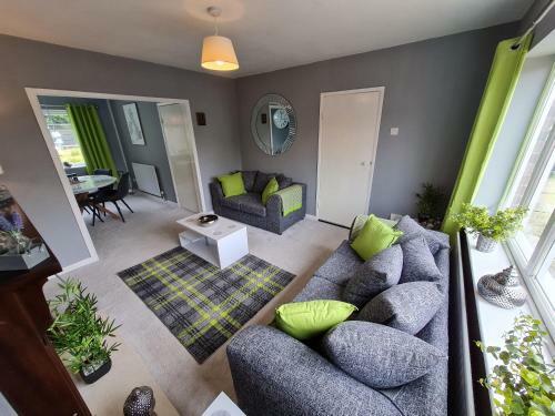 Contractor House With Parking & Netflix & Ev Charging Bac By Passionfruit Properties
