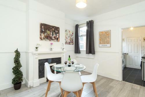 Barras House