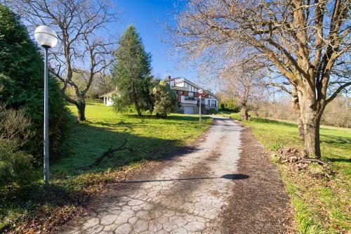 Spectacular Chalet 15 Minutes From Bilbao
