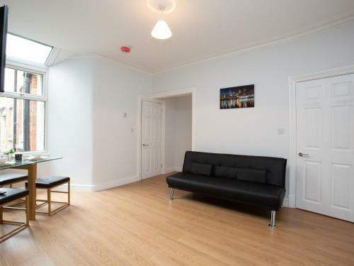 Hostal Townhouse @ 97 Ruskin Road Crewe