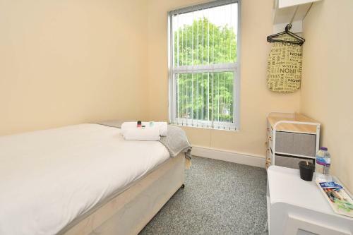 Townhouse @ 178 Ruskin Road Crewe