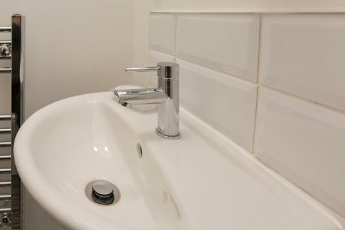 Hostal Townhouse Plus @ 130 West Street Crewe
