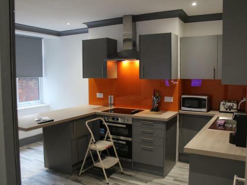 Townhouse Plus @ 282 Walthall Street