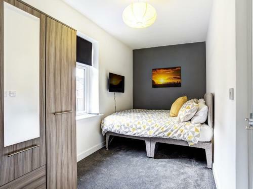 Hostal Townhouse Plus @ 166 Edleston Road Crewe
