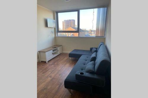 3 Bed Contemporary Crewe Apartment
