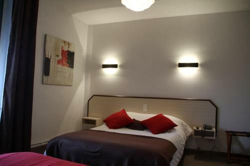 Hotel Logis Hostellerie Des Monts Jura