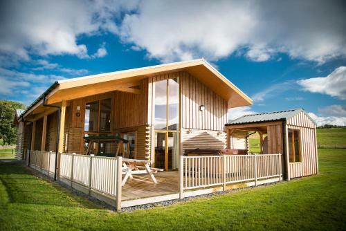 Blue Sky Lodges. Atlas & Aurae