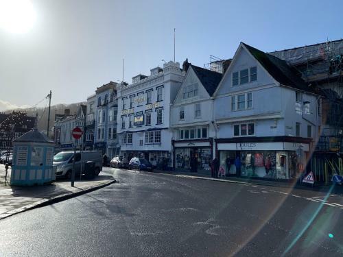 The End House - Cosy And Central (dartmouth)