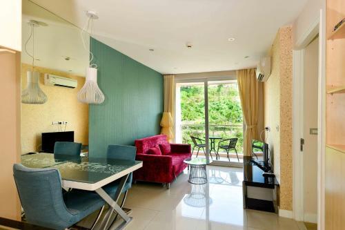 Apartamento Grande Caribbean Unit 815