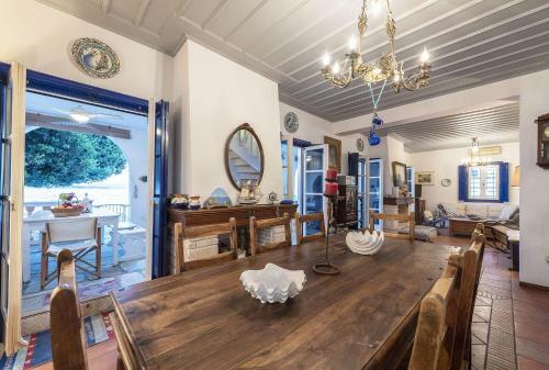 Beachfront Spetses Spectacular Fully Equipped Traditional Villa Familiesgroups