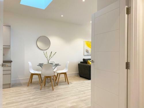 Fleet Heights Apartment Five