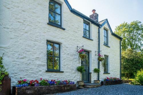White Mill - 4 Bedroom Holiday Home - Lampeter Velfrey - Narberth