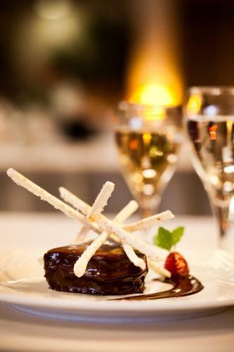 Hotel Logis Arcombelle