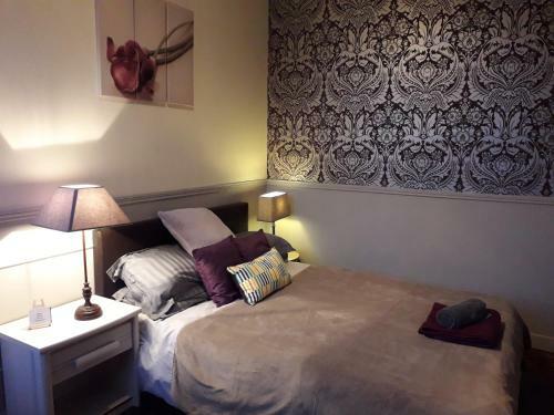 Hostal Le 7 Auberge & Restaurant