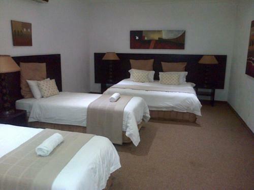 The Waterfront Country Lodge