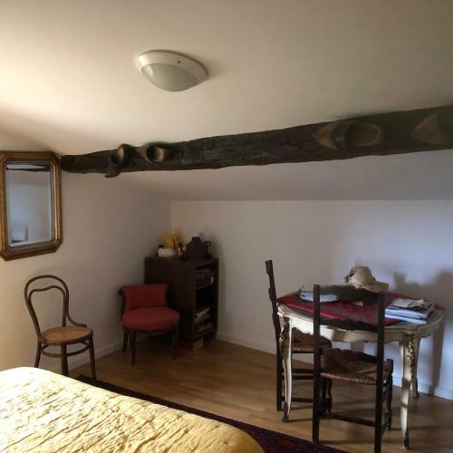 Hostal Ferme Des Entremains